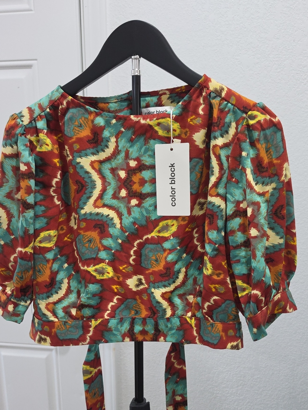Color Block Women's Puff Sleeve Crop Top in Multi Rust & Teal